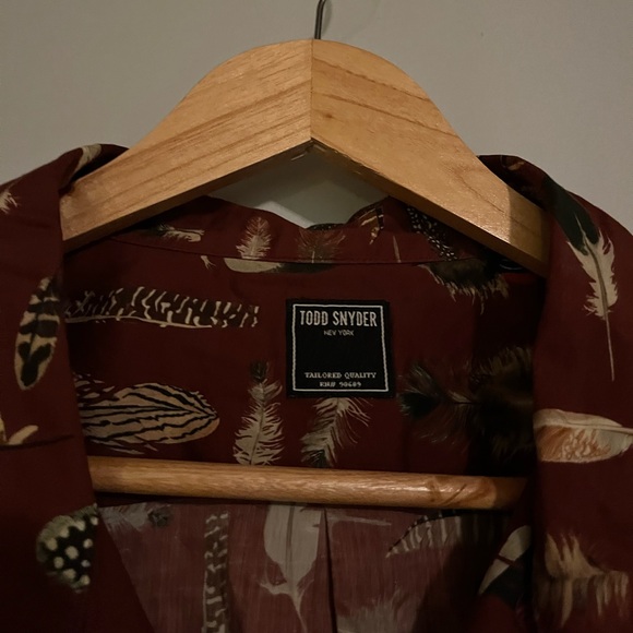Todd Snyder Liberty Camp Collar Long Sleeve Shirt in Feather Print - Picture 8 of 9